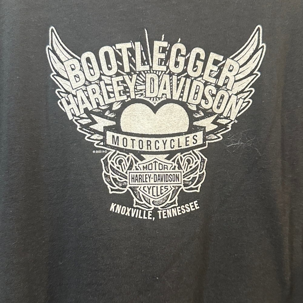 Harley-Davidson Black Tee with Green Skull Design - Picture 4 of 5